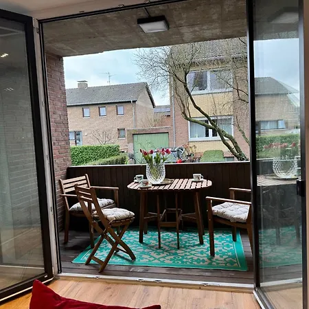 Apartment In - & Quiet - Terrace And Large Windows - Incl Parking, Fast Wifi, Box-spring Bed, Washer & Dryer, Netflix Kranenburg (North Rhine-Westphalia)