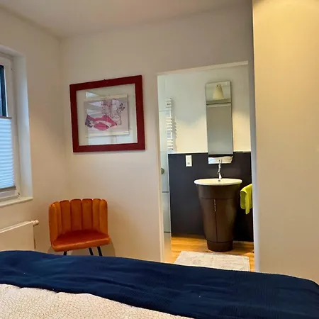 In - & Quiet - Terrace And Large Windows - Incl Parking, Fast Wifi, Box-spring Bed, Washer & Dryer, Netflix Apartment Kranenburg (North Rhine-Westphalia)