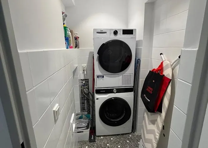 In - & Quiet - Terrace And Large Windows - Incl Parking, Fast Wifi, Box-spring Bed, Washer & Dryer, Netflix Kranenburg (North Rhine-Westphalia)