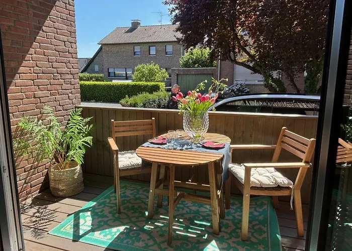 In - & Quiet - Terrace And Large Windows - Incl Parking, Fast Wifi, Box-spring Bed, Washer & Dryer, Netflix