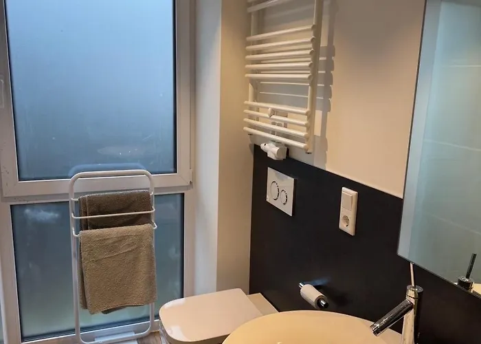 In - & Quiet - Terrace And Large Windows - Incl Parking, Fast Wifi, Box-spring Bed, Washer & Dryer, Netflix Appartement Kranenburg (North Rhine-Westphalia)