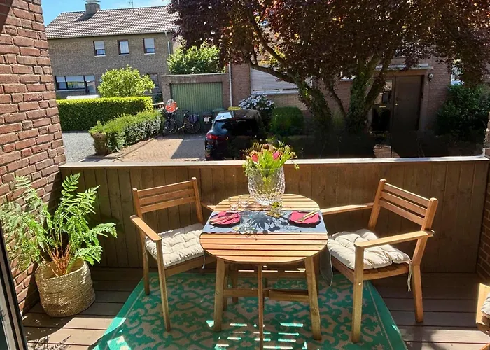 Appartement In - & Quiet - Terrace And Large Windows - Incl Parking, Fast Wifi, Box-spring Bed, Washer & Dryer, Netflix *