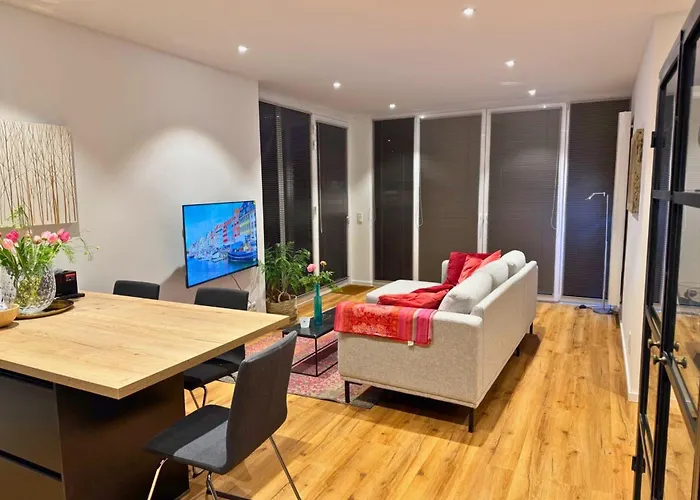 In - & Quiet - Terrace And Large Windows - Incl Parking, Fast Wifi, Box-spring Bed, Washer & Dryer, Netflix Kranenburg (North Rhine-Westphalia)