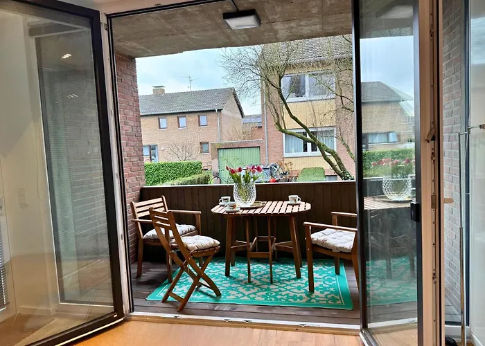 In - & Quiet - Terrace And Large Windows - Incl Parking, Fast Wifi, Box-spring Bed, Washer & Dryer, Netflix Kranenburg (North Rhine-Westphalia)
