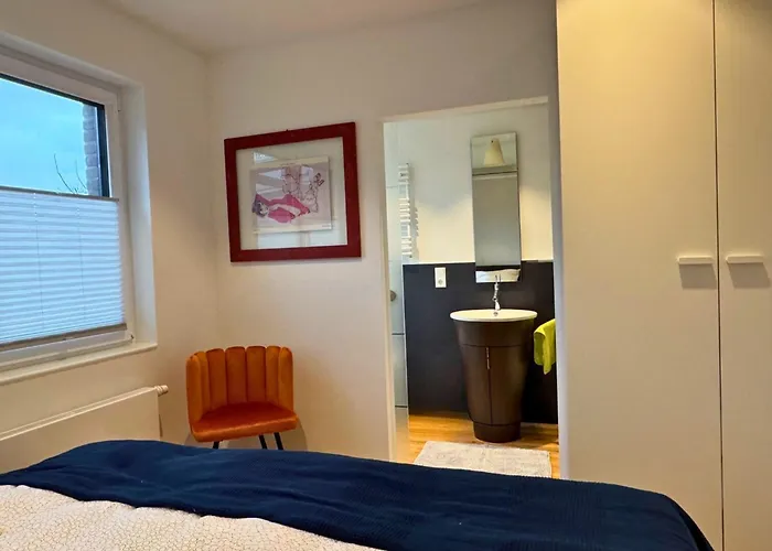 In - & Quiet - Terrace And Large Windows - Incl Parking, Fast Wifi, Box-spring Bed, Washer & Dryer, Netflix Appartement Kranenburg (North Rhine-Westphalia)